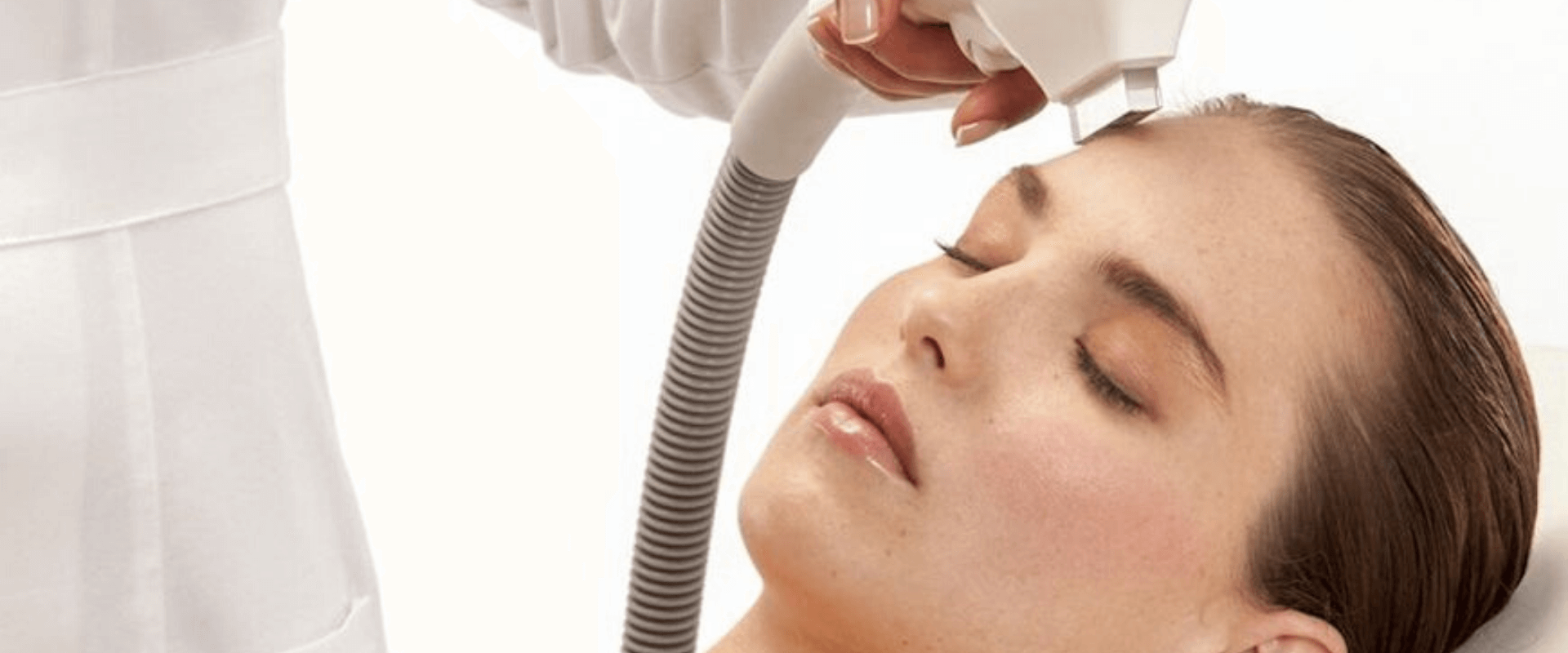 Rimozione acne, fibromi, cheratosi, verruche - Acaia Medical Center